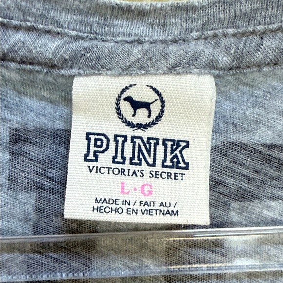 PINK Victoria's Secret Gray Love Pink Tee. Size Large. - Picture 6 of 10